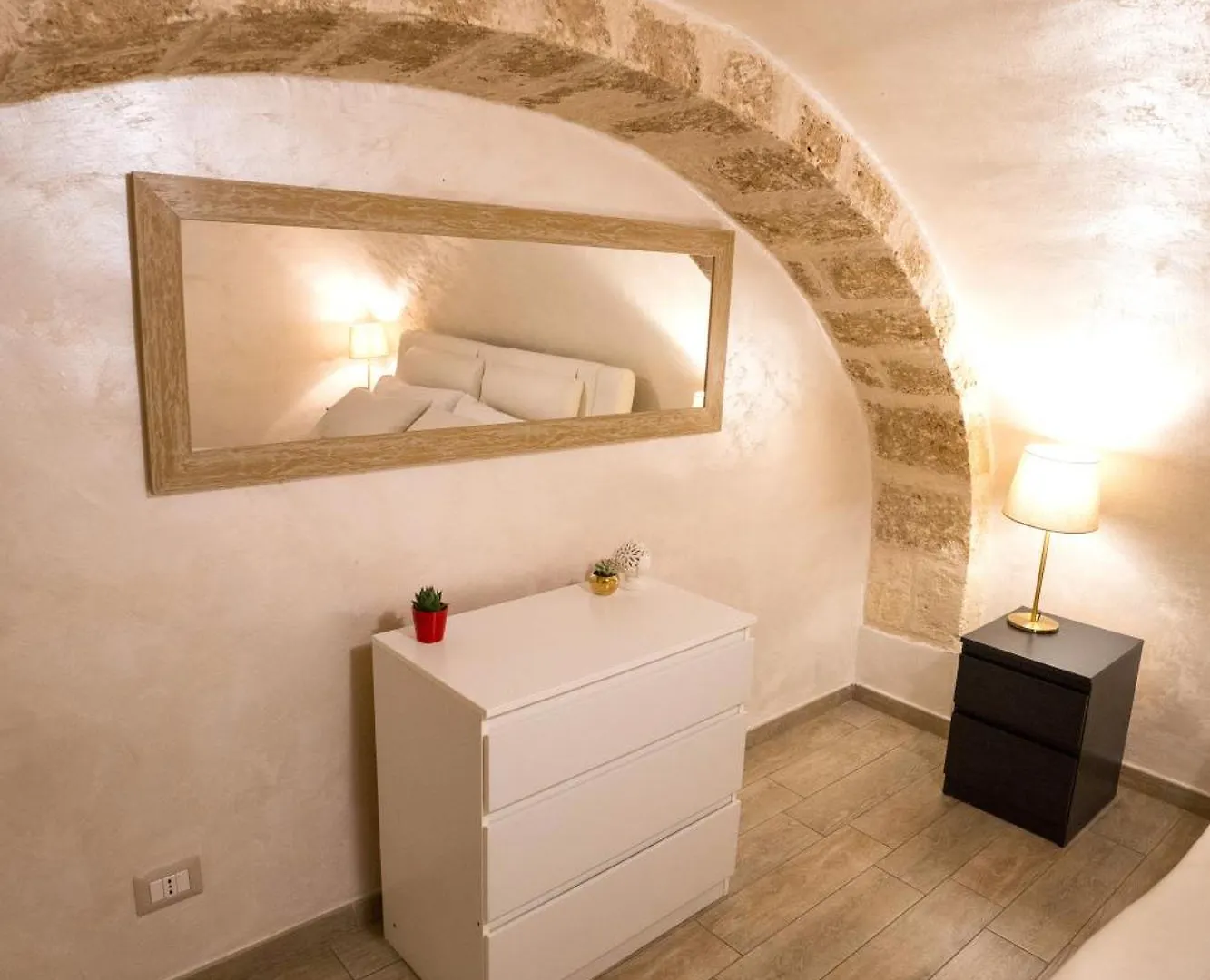 Suite House 78 Bari 0*,  Italien